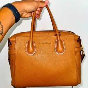 Michael Kors purse w/ matching wallet